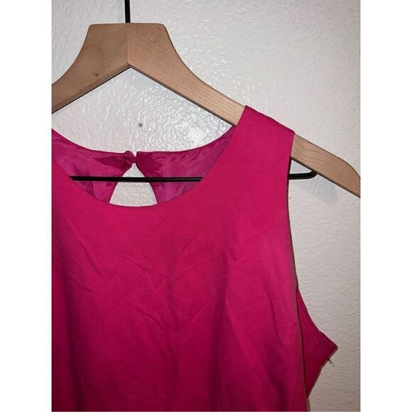 Barbie Mod Hot Pink Dress - Picture 4 of 4